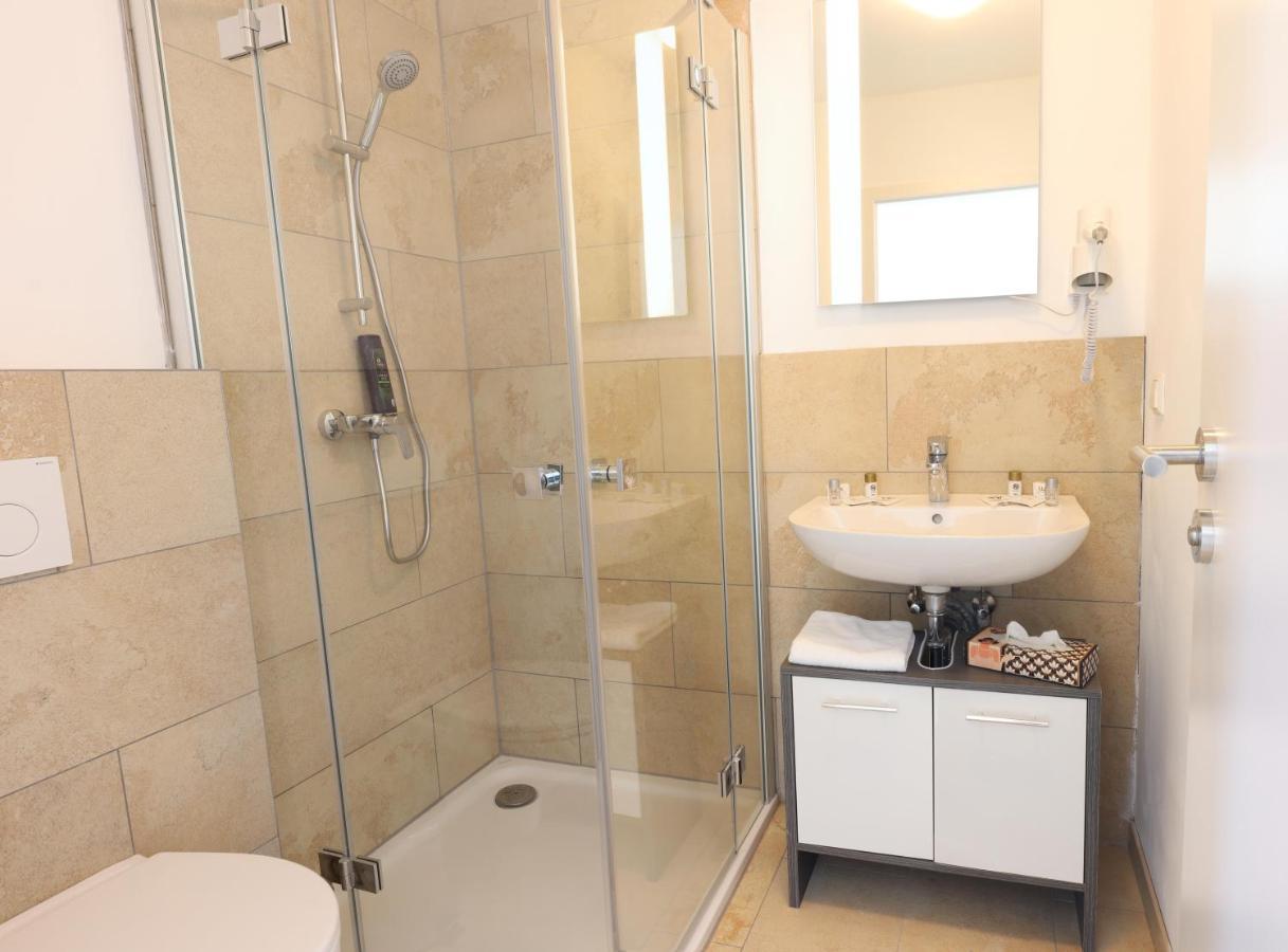 Motel Bergtheim - Self Check-In Zewnętrze zdjęcie